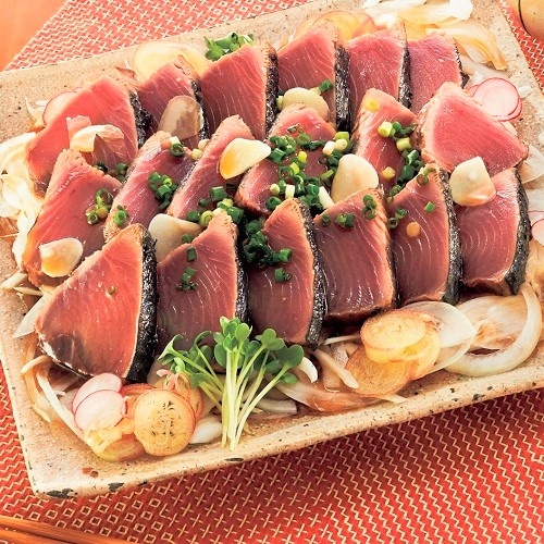 高知/四万十生産〉土佐流、藁（わら）焼きトロ鰹のたたき2節セット