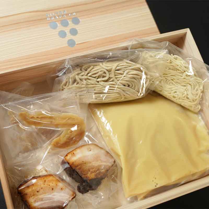 〈大阪/鶏soba座銀〉【ギフト用】座銀（鶏白湯セット）※木箱付