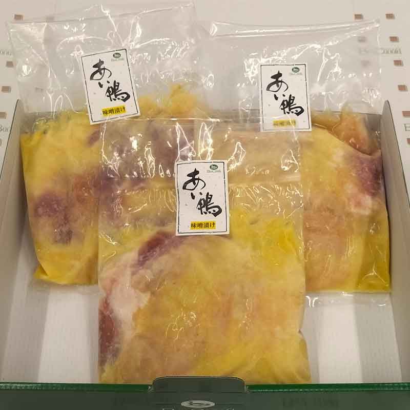 �����/�ܥ󥫥ʡ���ӹ��������������Ҥ�3�ĥ��å�