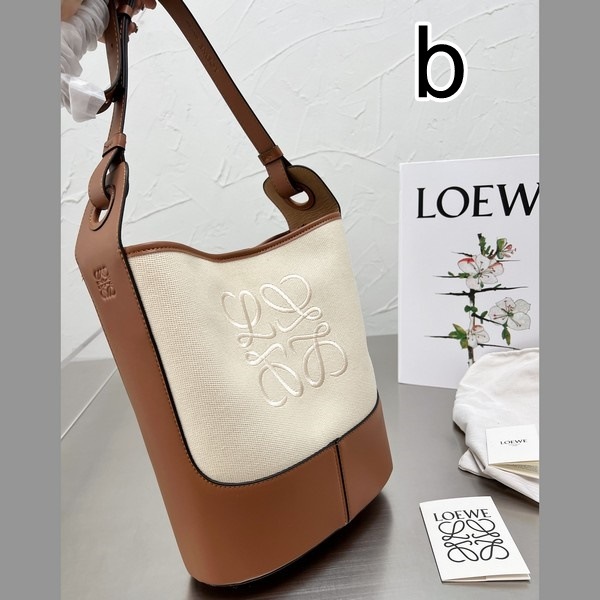 LOEWE ロエベ バケットバッグ 2カラー サイズ: 30x27cm 【掲載日: 2022 LOEWE ロエベ バケットバッグ 2カラー サイズ: 30x27cm 【掲載日: 2022