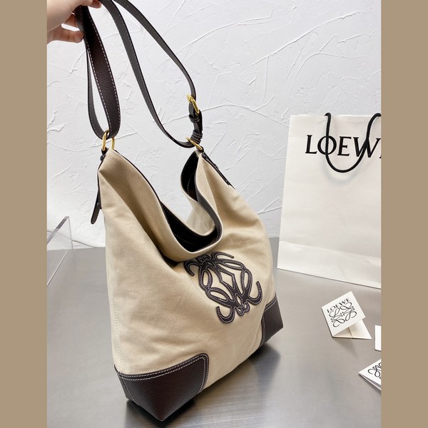 LOEWE ロエベ キャンバス ショルダーバッグ サイズ: 30x39 【2021/08 LOEWE ロエベ キャンバス ショルダーバッグ サイズ: 30x39 【2021/08