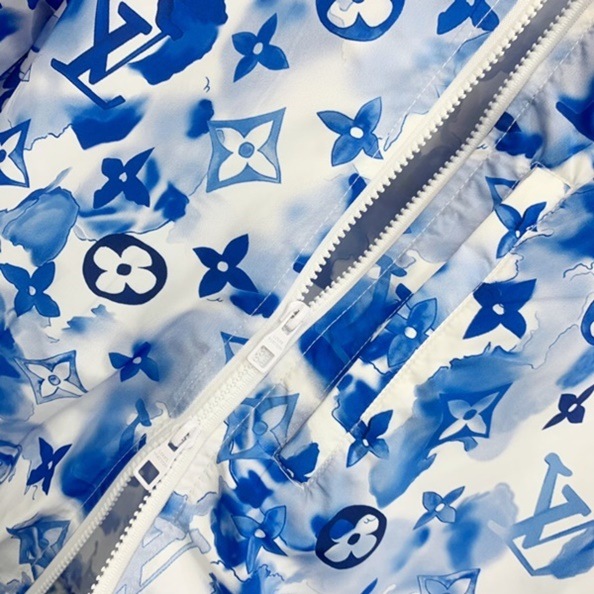LV LOUIS VUITTON ルイヴィトン セットアップ ブルーウォーターカラーウインドブレーカー×ショートパンツ M~XXL メンズ 【2021/04/09日登録】 商品コード:GEKIYASU W-195-Who Bubble-Bubble LV LOUIS VUITTON ルイヴィトン セットアップ ブルーウォーターカラーウインドブレーカー×ショートパンツ M~XXL メンズ 【2021/04/09日登録】 商品コード:GEKIYASU W-195-Who Bubble-Bubble