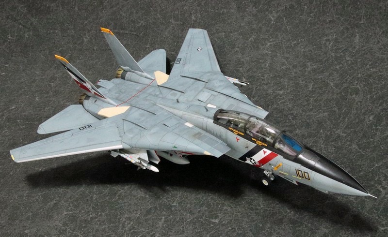 タミヤF-14 Dトムキャット 1/48VF−2バウンティ ハンターズ模型完成品 1/48 F-14D トムキャット バウンティ・ハンターズ完成品｜艦船