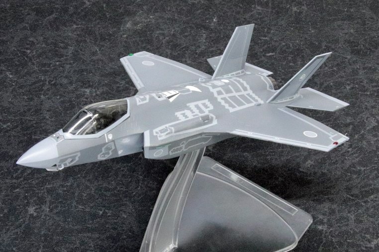 1/72 F-35A ライトニングII 【航空自衛隊 第3航空団 第301飛行隊
