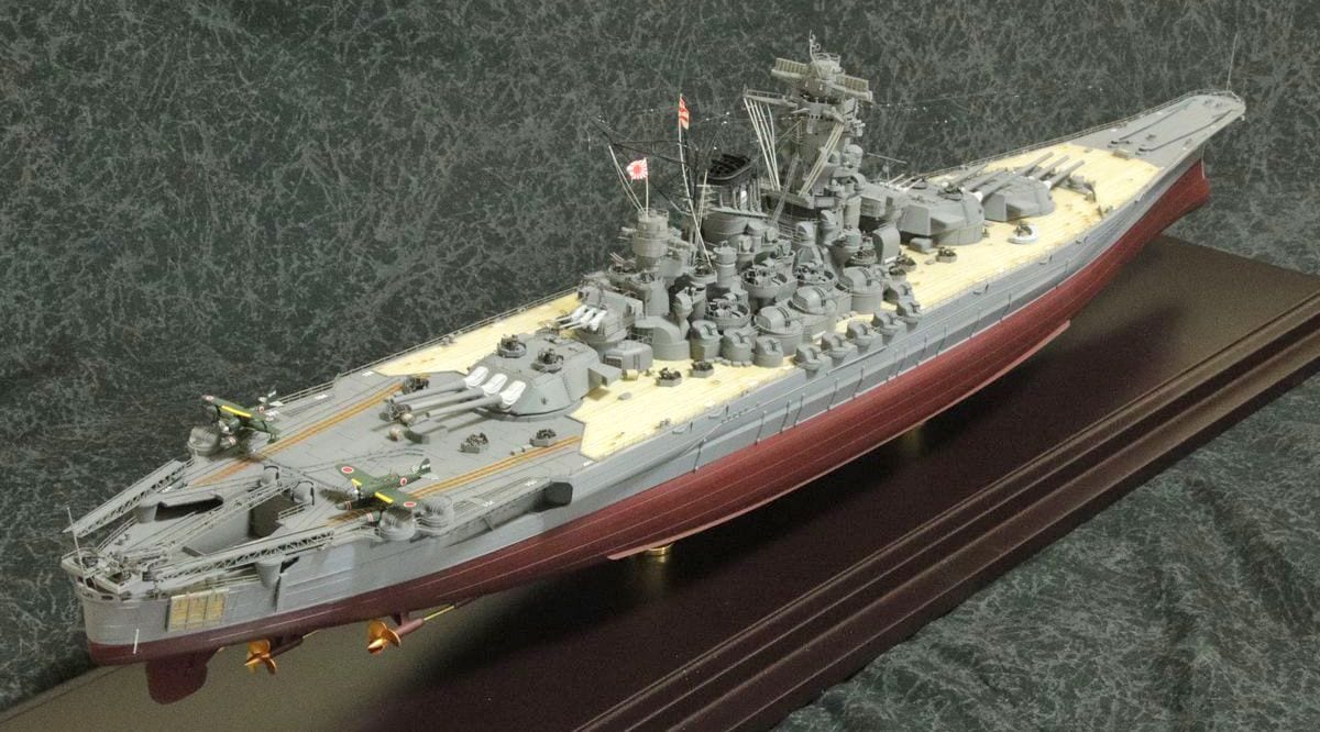 戦艦大和・1/350•完成モデル•インテリア・アンティーク・レトロ 1/350 戦艦「大和」ディディールアップ完成品【ケース付き】｜艦船模型