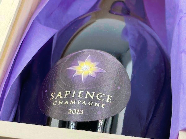 【シャンパン（泡物）】マルゲ・ペール・エ・フィス / ブリュット・ナチュール　サピエンス　プルミエ・クリュ エノテーク（化粧箱入り） [2012]