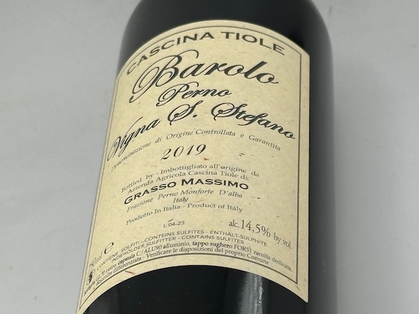 【赤ワイン】カッシーナ ティオレ / バローロ ペルノ　“ヴィーニャ　サント　ステーファノ　[2019]