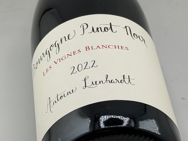 【赤ワイン】アントワンヌ・リエナルト / ブルゴーニュ・ピノ・ノワール　ヴィーニュ・ブランシュ [2022]