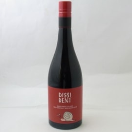 Battle of Bosworth Dissident Skin Contact Red Blend 2018