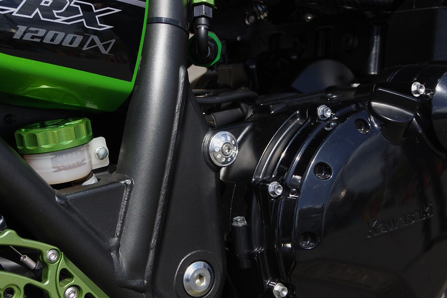 ZRX1200DAEG フレームプラグ (ブラック) | 車種から,ZRXシリーズ