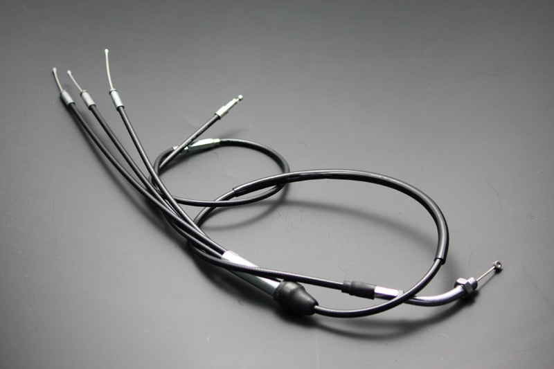 メルセデスベンツW124/500E,E500用アクセルワイヤー純正部品番号