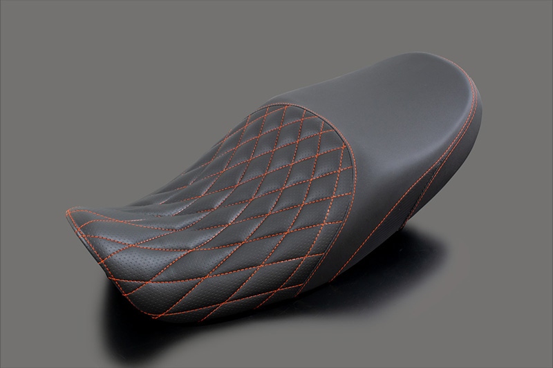 ヴァイパーシート レッド ドットパンチ Z900RS | ARCHI,Z900RS