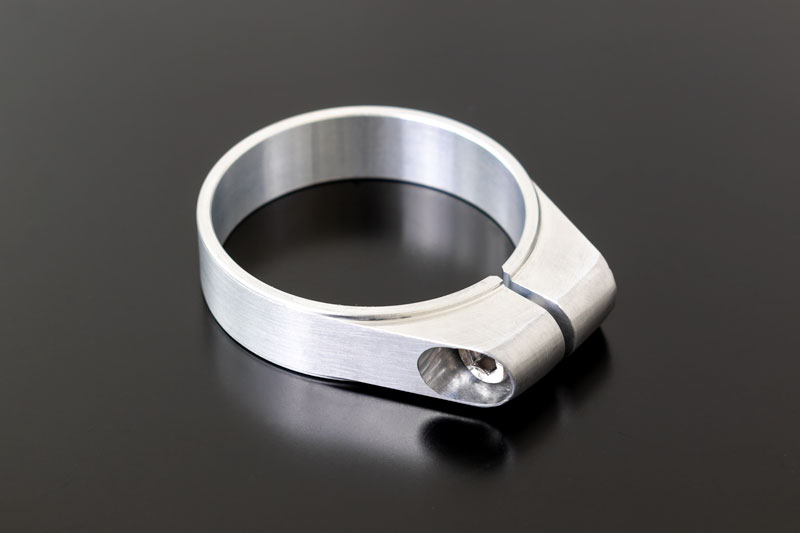 アルミ素地仕上げ ビレットインシュレーターバンド STD