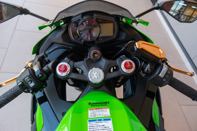 ���ƥ�ȥåץ���å� ZX-25R �������