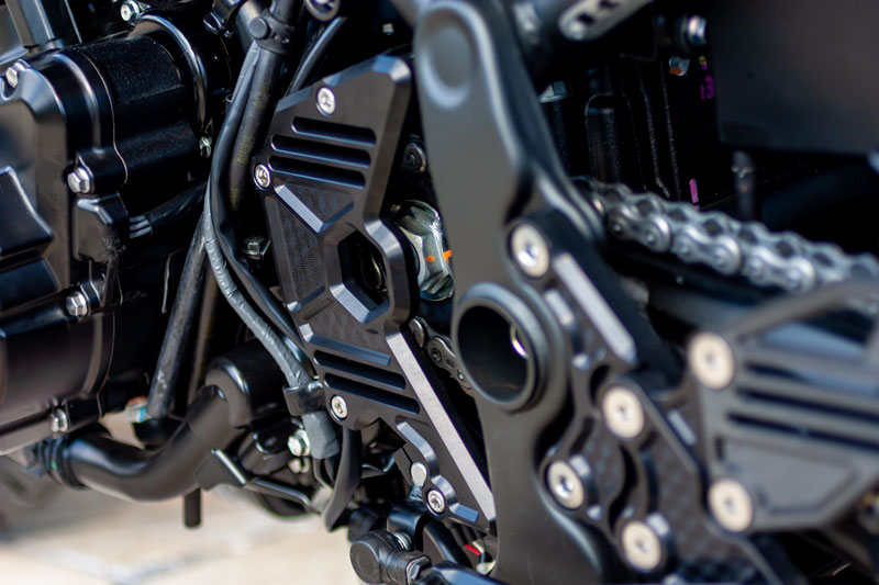 �ӥ�åȡ��ϥ˥��� ���ץ����åȥ��С� �ޥåȥ������֥�å�Z900RS/CAFE