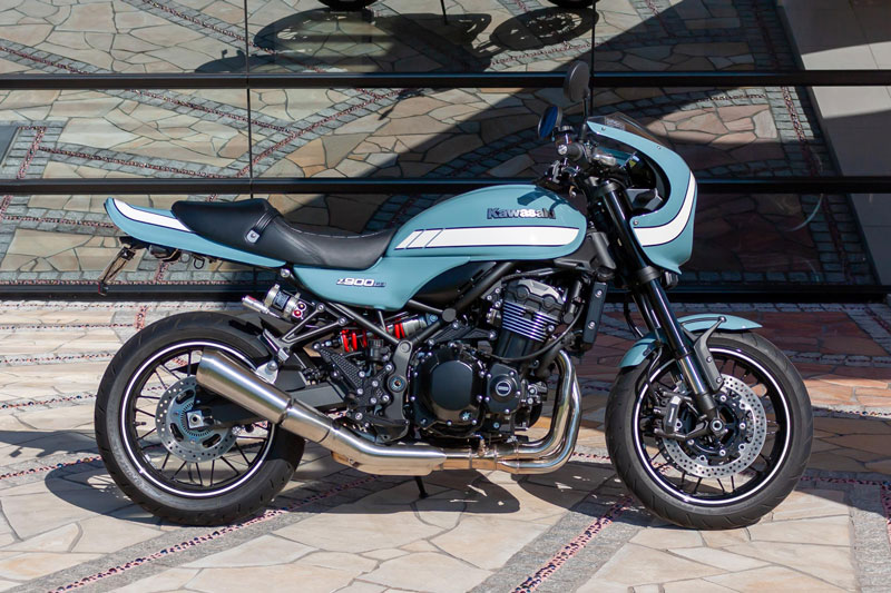���ƥ�쥹�ϥ�ɥ�С� SUPER BIKE Z900RSCAFE