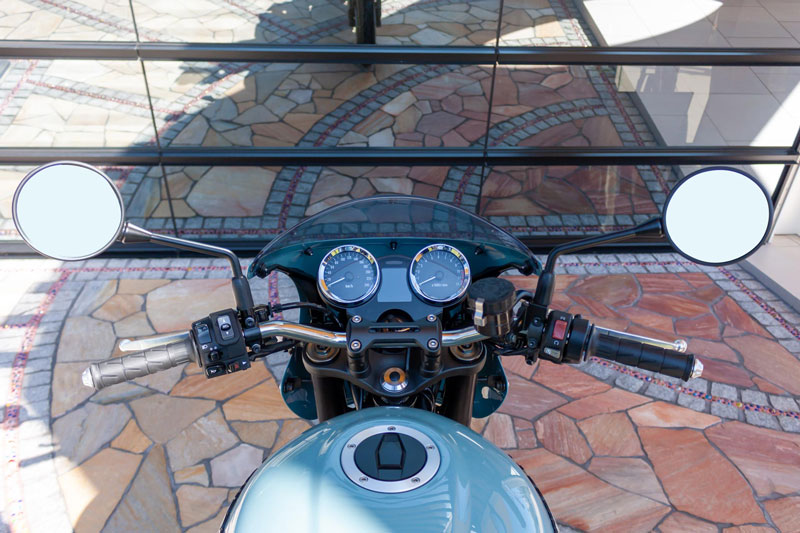 ���ƥ�쥹�ϥ�ɥ�С� SUPER BIKE Z900RSCAFE