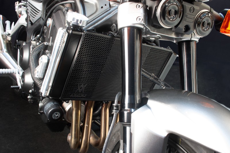 �饸���������������ɡ�CB1000F���֥�å�