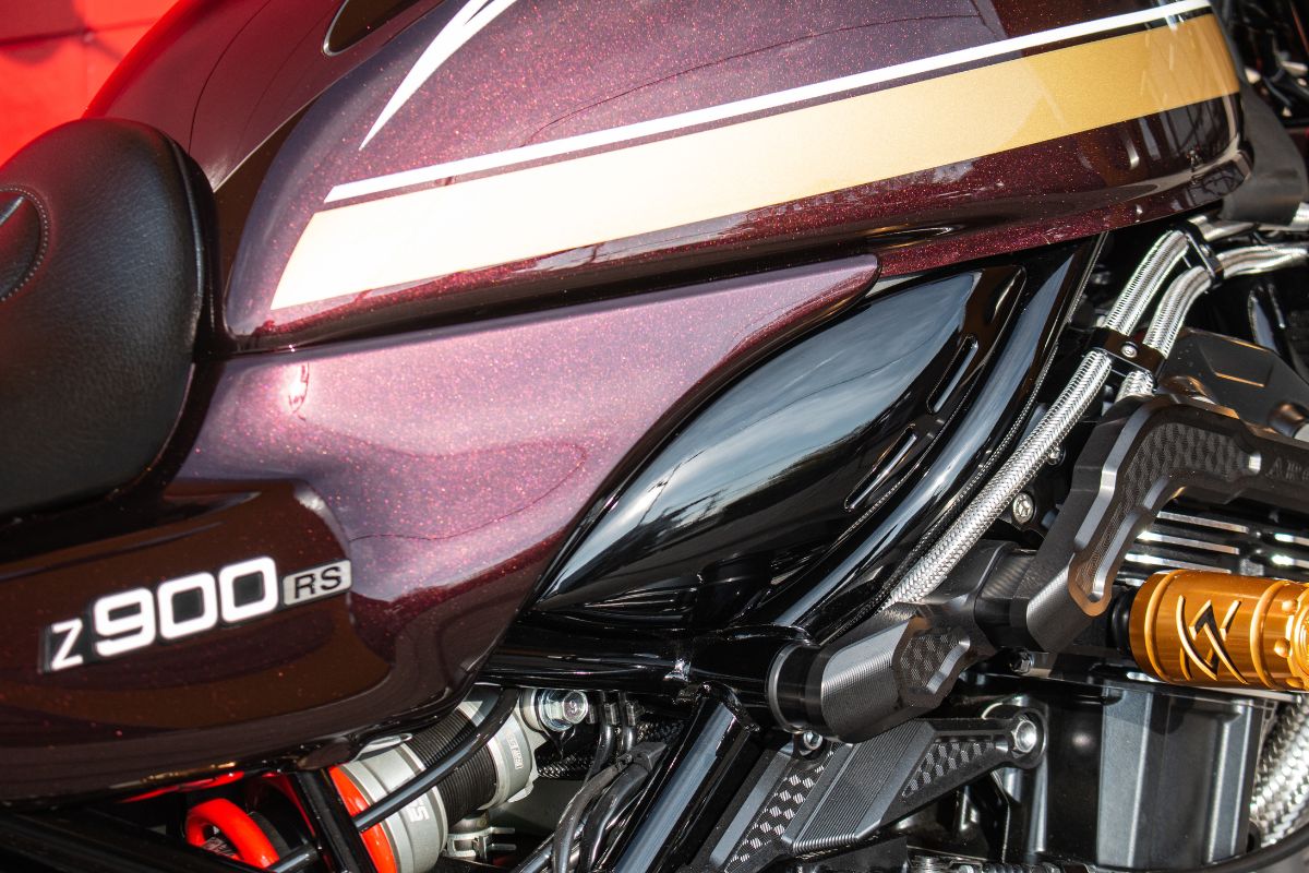 ���󥸥�������󥪡��С����С� L/R���å� �������֥�å� Z900RS