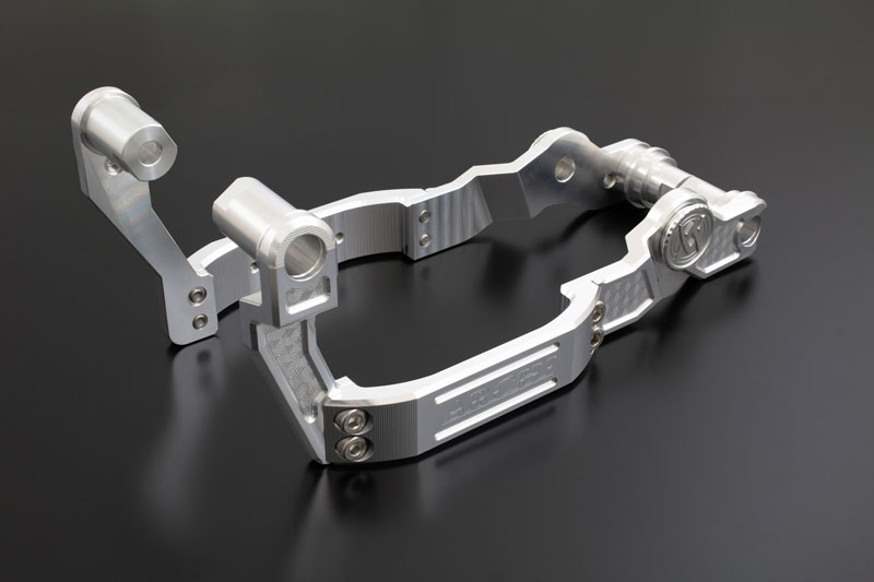 �ӥ�å� �ϥ˥��� ���󥸥󥨥�֥�७�å� ���㥤�˥󥰥���С� Z900RS/CAFE