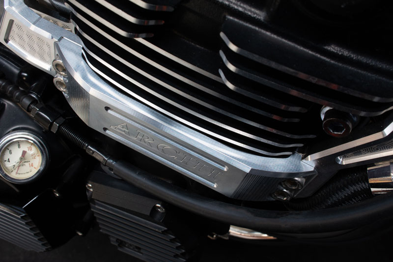 �ӥ�å� �ϥ˥��� ���󥸥󥨥�֥�७�å� ������� Z900RS/CAFE