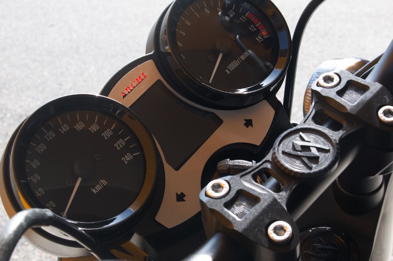 ���󥸥��������ѥͥ� �֥�å� Z900RS