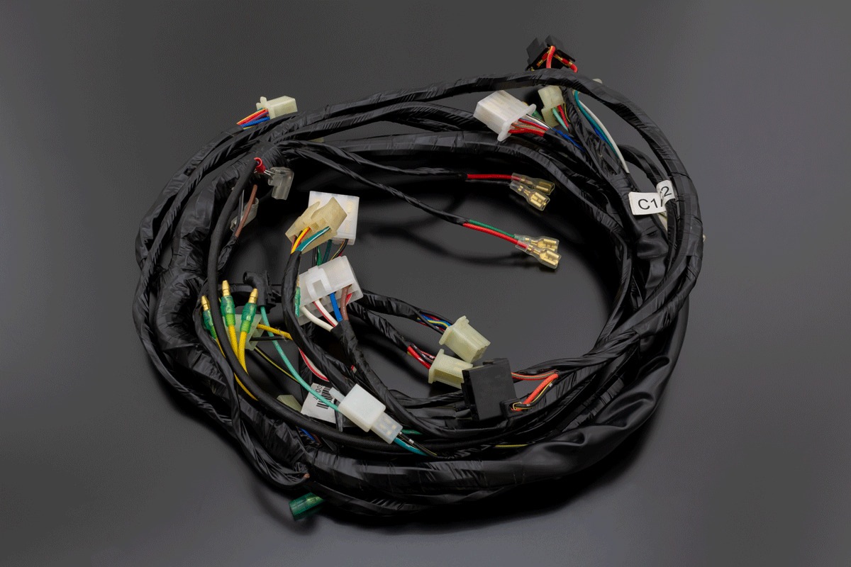 �ᥤ��ϡ��ͥ���ZEPHYR400 C1/C2