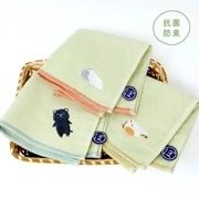 【内藤デザイン研究所】ぼうみたいなねこ タオルハンカチ 猫 刺繍 やさしい肌触り 防菌防臭 子猫 畳み模様 どうぶつ かわいい キッズ 誕生日 プレゼント やわらかい