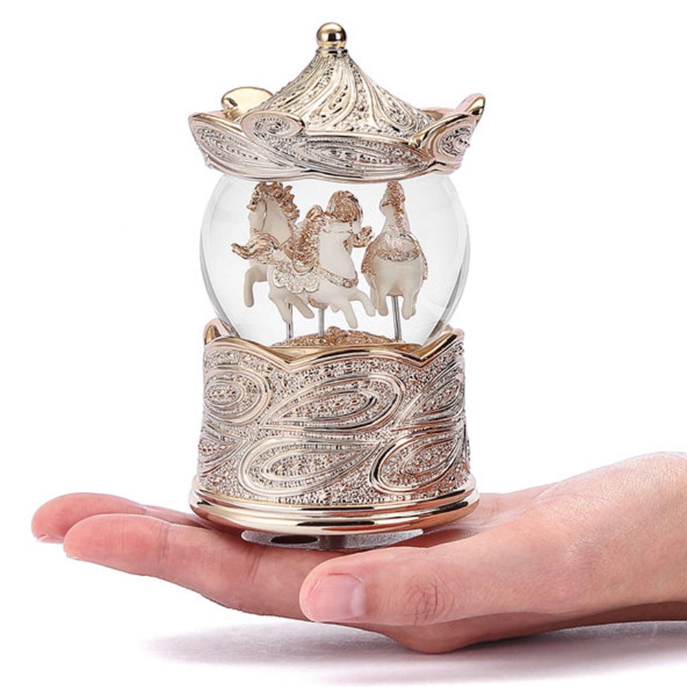 【JARLL】スノードーム メリーゴーランド 高級 オルゴール（ぜんまい式）プレゼント 結婚祝い 誕生日 インテリア 置物 スノーグローブ PA19113