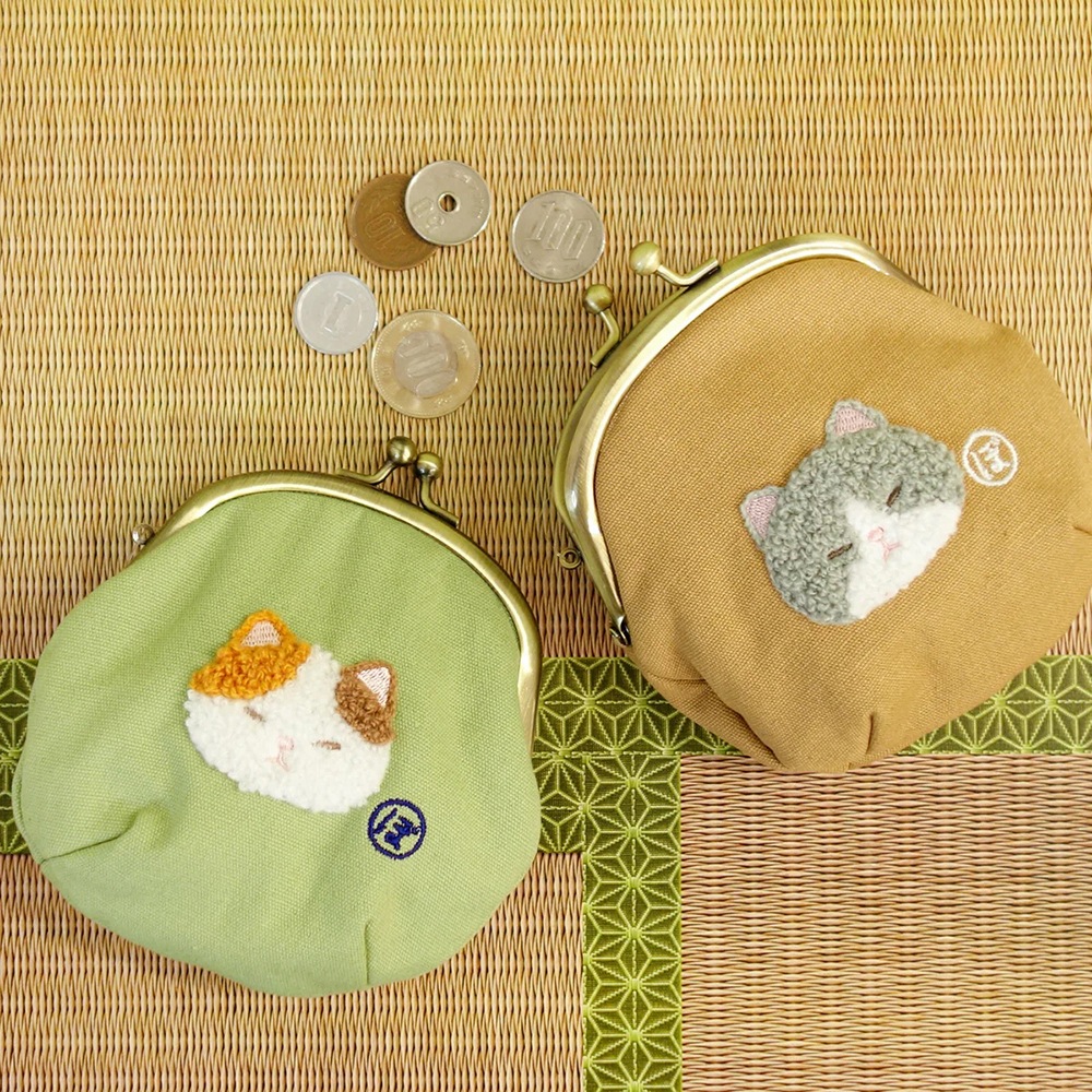 【内藤デザイン研究所】ぼうみたいなねこ がま口ポーチ 猫 内藤デザイン研究所 刺繍 子猫 どうぶつ かわいい キッズ 誕生日 プレゼント 送料別 女の子 男の子 おもちゃ ギフト 子供 みどり ブラウン みけねこ やわらかい