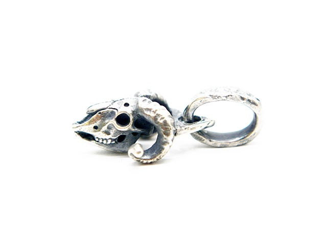 MAD CULT/マッドカルト】「Sheep Skull Pendant Top/シープスカル