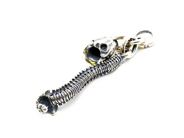 MAD CULT/ޥåɥȡۡMedium Predator Neck Pendant Top/ߥǥץǥͥåڥȥȥåס(PT-102)<br><br>(Silver925/꡼/奨꡼/ץ쥼/Х/ϡ졼/ۥåȥå/ᥫ/ϥɥᥤ/WOLF PACK/եѥå)