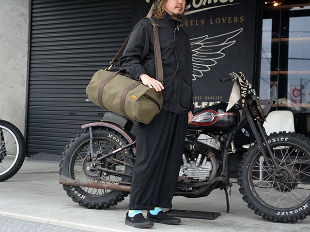 ��2����TROPHY CLOTHING/�ȥ��ե������������󥰡ۡ�Road Trip Bag��Medium��/�����ɥȥ�åץХå��ɥߥǥ�����ɡ�(TR-B29M)