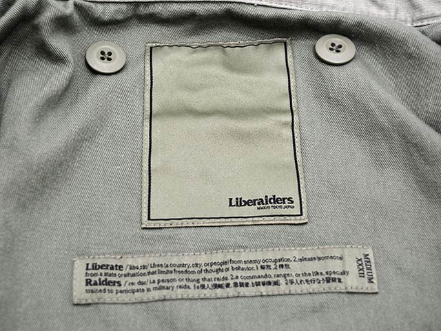 ��Liberaiders/��٥쥤��������2025FW��Hand Writing Print M65 Jacket/�ϥ�ɥ饤�ƥ��󥰥ץ���M65���㥱�åȡ�(77012)
