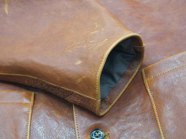 ��The 2 Monkeys/�� �ȥ�����󥭡�����2023AW��Leather Waistcoat/�쥶���������ȥ����ȡ�(TM73435)<br><br>(JELADO/�����顼��/�ۥ����륺���ѥ��/���ᥫ��/�ϡ��졼/�ۥåȥ��å�/�ߥ꥿�꡼/WOLF PACK/����եѥå�)