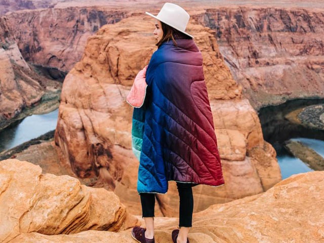 Rumpl/ランプル】2022AW「Original Puffy Blanket”Arizona Fade