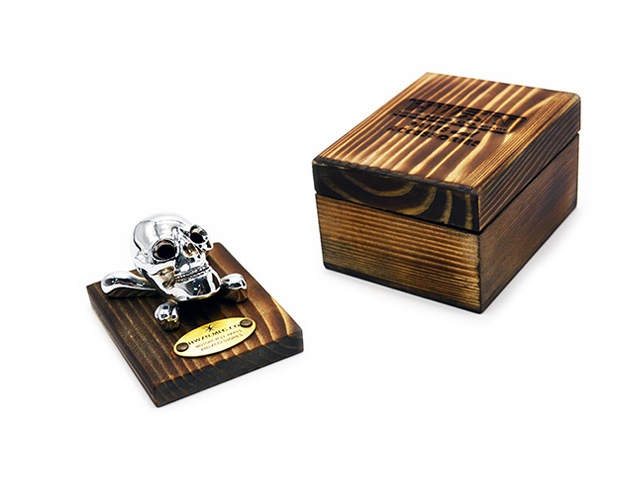 ��HWZN BROSS/�ϥ�����֥����ۡ�Skull'n Shift Knob/�����륷�եȥΥ֡�(Chrome)