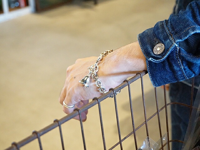 ��SHAFT SILVER WORKS/����եȥ���С�������ۡ�Small Smooth Links with Midium Bell Bracelet/���⡼�륹�ࡼ����󥯥��������ߥǥ�����٥�֥쥹��åȡ�(SB-001)