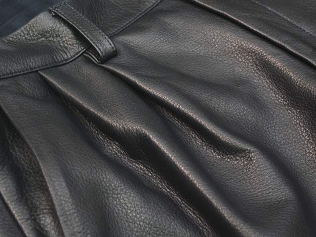 ��MOSSIR by FINE CREEK&CO/�⥷���� �Х� �ե����󥯥꡼������ɥ����ۡ�Washable Leather Two Tuck Slim Pants��OPEN DAY��/�����å���֥�쥶���ġ����å������ѥ�ġɥ����ץ�ǥ��ɡ�(MOPT030)