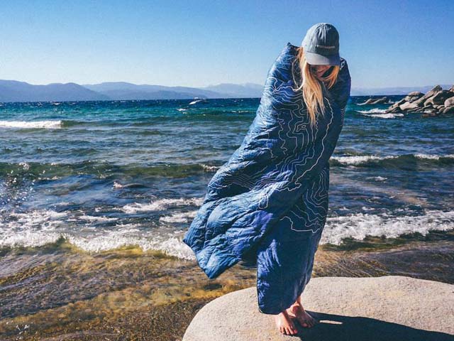 Rumpl/ランプル】2022AW「Original Puffy Blanket”Lake Tahoe