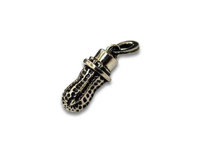 ピーナッツ&カンパニーヤチマタベロピーナッツキーホルダー