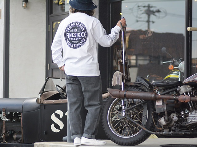 ��3����FINESIXXX/�ե����󥷥å�����2025SS��Trademark Emblem L/S Tee/�ȥ졼�ɥޡ�������֥����󥰥��꡼��Tee��(FS-2025SS-006)