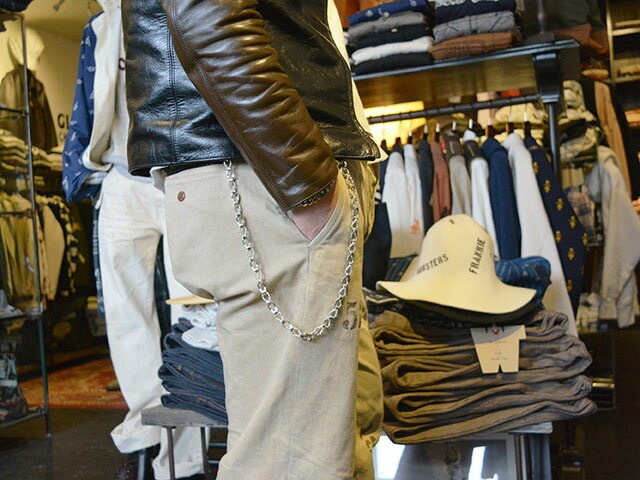 ��FIRST ARROW's/�ե������ȥ��������ۡ�Small Arabesque Locking Wallet Chain/���⡼�륢��٥������å��󥰥�����åȥ��������(O-174)