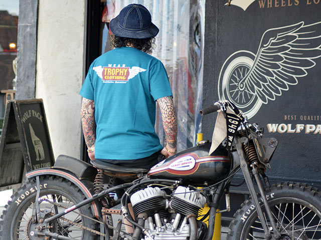 ��3����TROPHY CLOTHING/�ȥ��ե������������󥰡�2025SS��Wing Logo Overdye Pocket Tee/�����󥰥��������С������ݥ��å�Tee��(TR25SS-212)