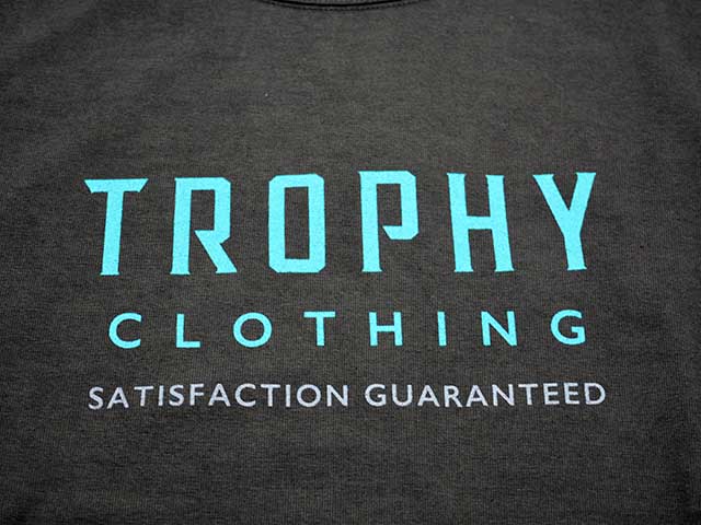 ��3����TROPHY CLOTHING/�ȥ��ե������������󥰡�2026SS��Harvest Logo Overdye S/S Tee/�ϡ��٥��ȥ��������С��������硼�ȥ��꡼��Tee��(TR26SS-202)