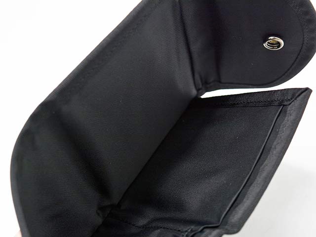 ��ATTRACTIONS/���ȥ饯����󥺡ۡߡ�SPEAKEASY/���ԡ������������ۡ�Black Half Wallet/�֥�å��ϡ��ե�����åȡ�(A20039)