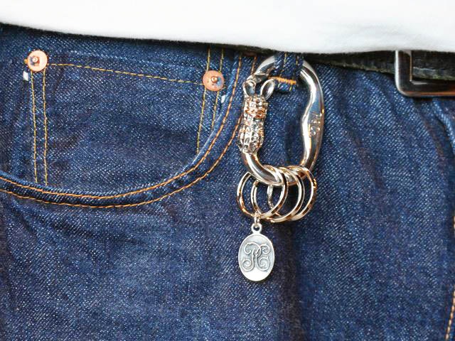 ��Peanuts&Co/�ԡ��ʥåĥ���ѥˡ��ۡ�Bunny Peanuts Carabiner/�Хˡ��ԡ��ʥåĥ���ӥʡ�(Silver925��K10PG)