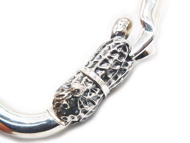 ��Peanuts&Co/�ԡ��ʥåĥ���ѥˡ��ۡ�Bunny Peanuts Carabiner/�Хˡ��ԡ��ʥåĥ���ӥʡ�(Silver925��K10PG)