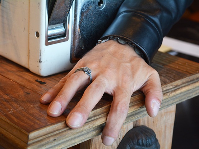 ��MAD CULT/�ޥåɥ���ȡۡ�Brainwashing Snake Ring��2��/�֥쥤�󥦥��å��󥰥��͡�����󥰡�2�ɡ�(R-87)