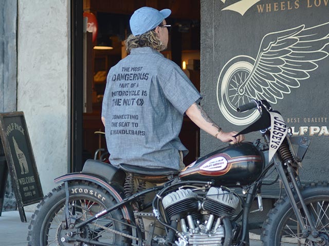 ��SIRANO BROS/����Υ֥�����2024SS��Chambray Over Sized S/S Shirts��Biker Wisdom��/�����֥졼�����С��������ɥ��硼�ȥ��꡼�֥���ġɥХ���������������ɡ�